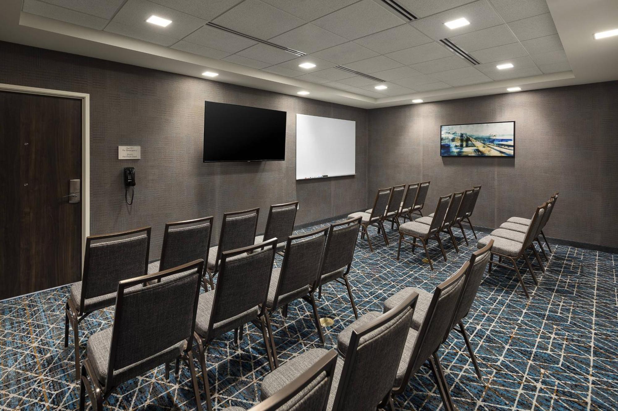 Hotel Courtyard By Marriott Seattle Northgate Extérieur photo