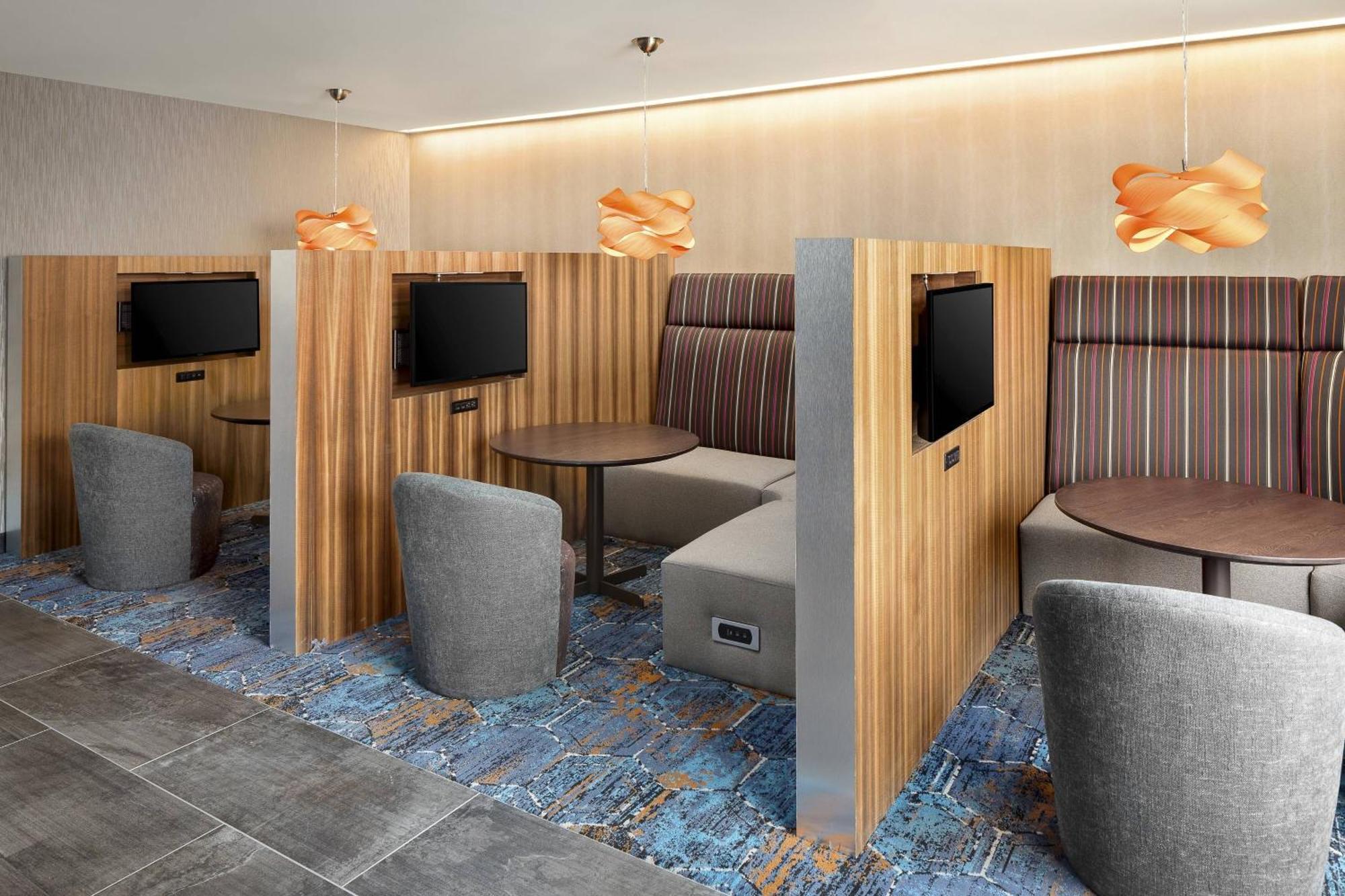Hotel Courtyard By Marriott Seattle Northgate Extérieur photo